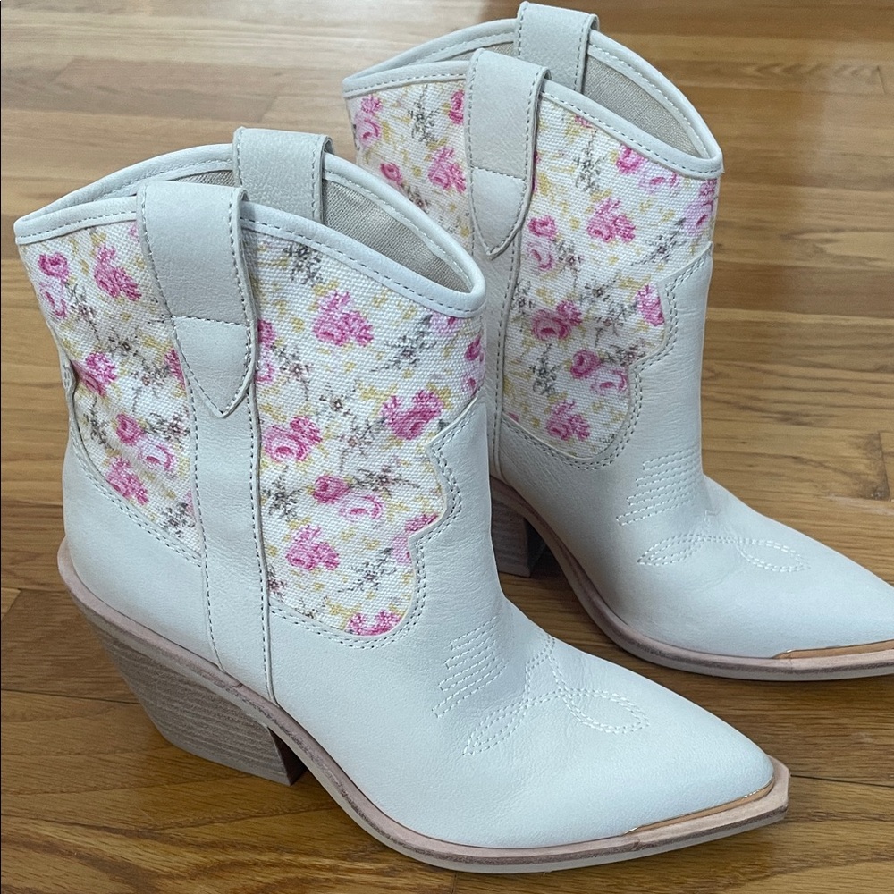 Dolce Vita White and Pink Floral Ankle Boots